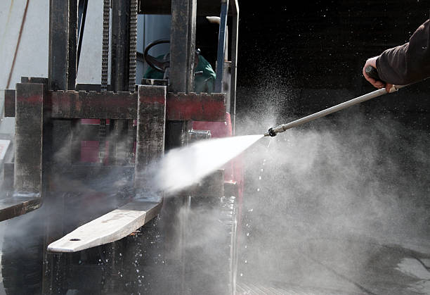 Best Factory Floor Cleaning  in Belhaven, NC